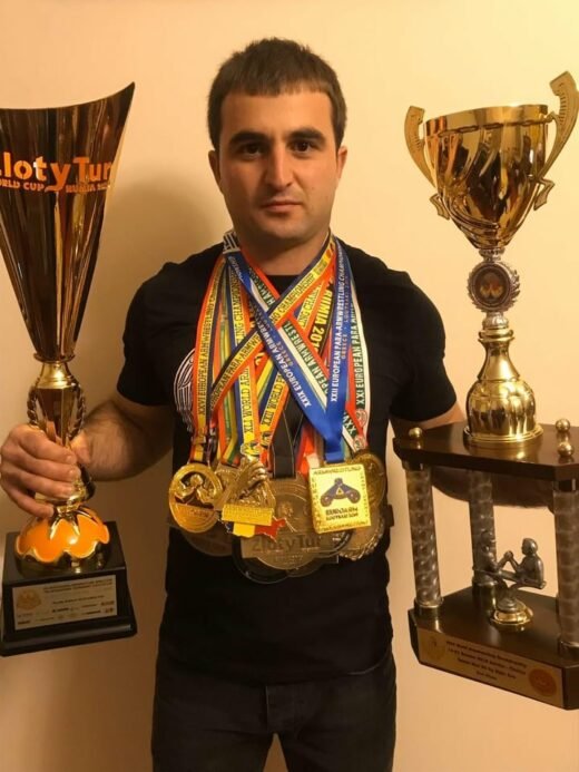 Աշոտ Ադամյան բազկամարտի բազմակի աշխարհի չեմպիոնը նորից հաղթել է!