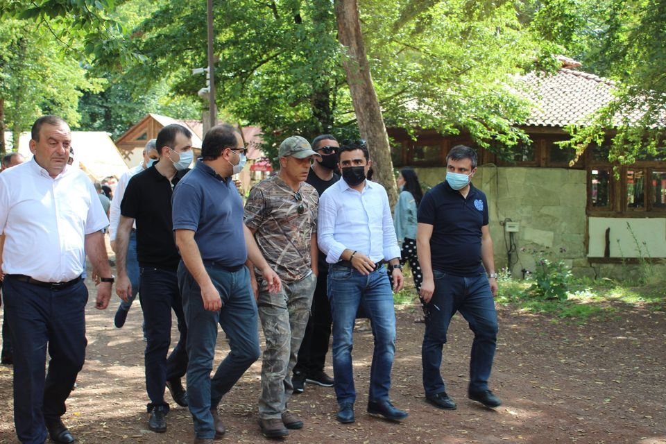 Պարզ լճի հարակից տարածքների վարձավճարը բարձրացվել է գրեթե 6 անգամ. Ռոմանոս Պետրոսյան