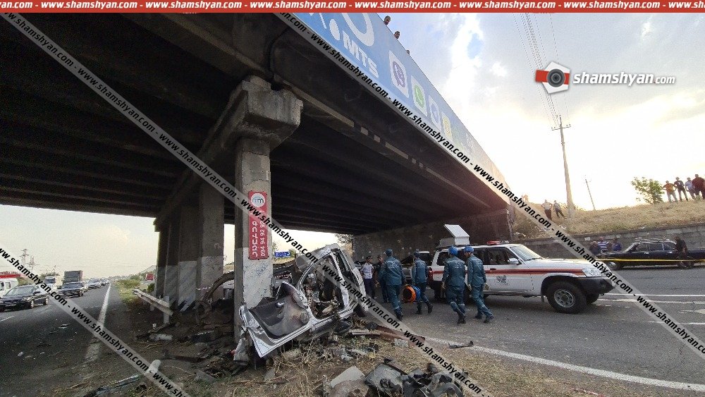 Նոր մանրամասներ՝ երեկ Կոտայքի մարզում տեղի ունեցած ողբերգական ավտովթարից․ պարզվել են մահացած երիտասարդ ամուսինների և նրանց 7-ամյա տղայի ինքնությունը․