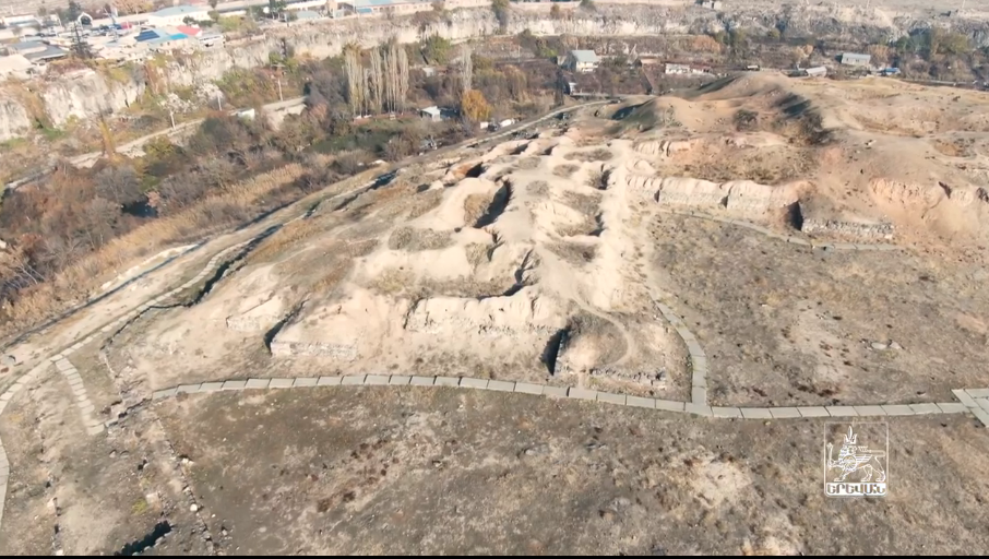 Կարմիր բլուրում ուրարտական քարավանատուն է բացվել. նոր բացահայտումներ հնավայրում