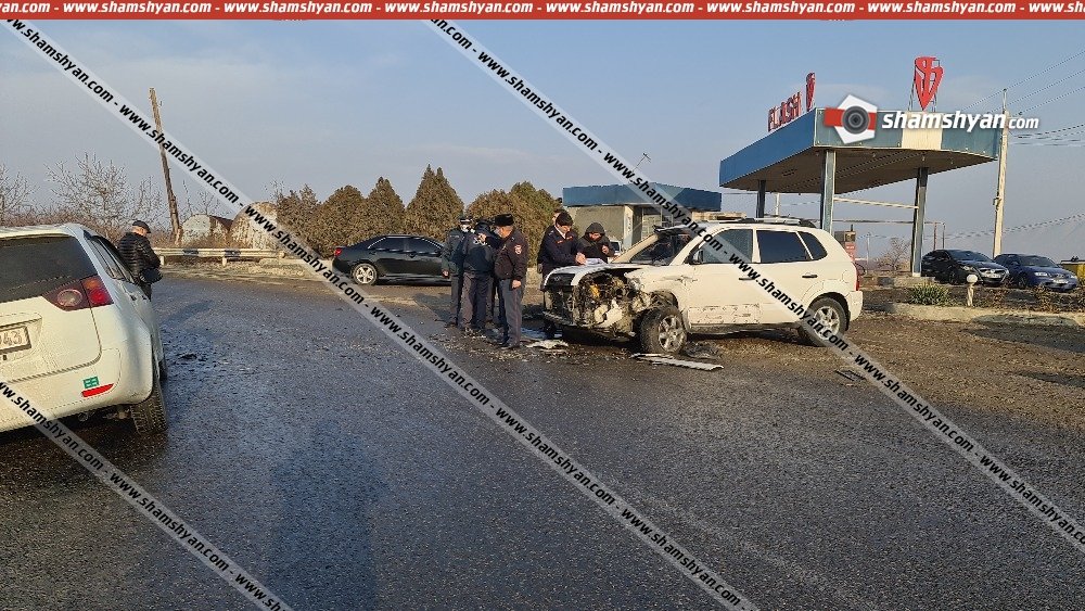 Արարատի մարզում բախվել են Mitsubishi Colt-ն ու Hyundai Tucson-ը