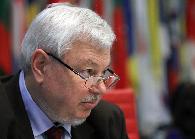 Անջեյ Կասպշիկը ԱՄՆ պետքարտուղարի օգնականի հետ քննարկել է ԼՂ հակամարտության հարցը