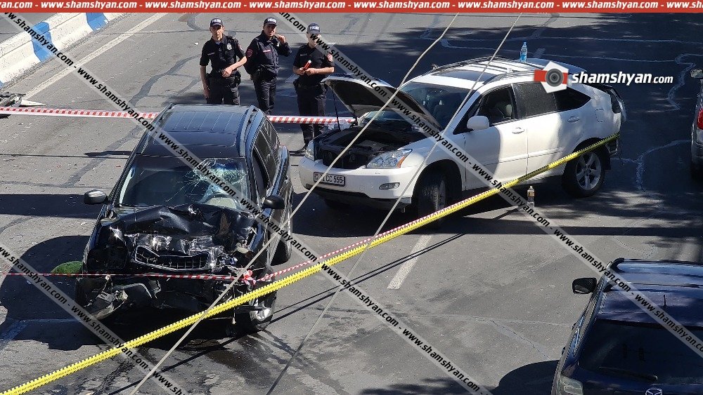 Խոշոր ավտովթար՝ Երևանում. բախվել են Volvo-ն ու Lexus-ը, կա 4 վիրավոր, օպերատիվ են գործել փրկարարները, բժիշկներն ու Երևանի գնդի պարեկները