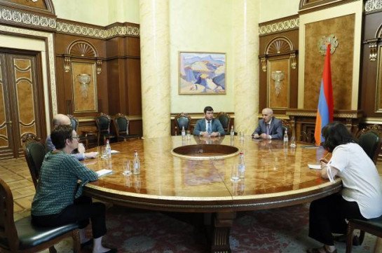 Վարչապետի խորհրդականն ու Ֆրանսիայի դեսպանն անդրադարձել են տարածաշրջանային վերջին զարգացումներին