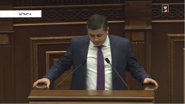 83-ամյա քաղաքացու առևանգման համար մեղադրվող ՀՅԴ-ական նախկին պատգամավորը հրաժարվում է ցուցմունք տալ (Հանրային հեռուստաընկերության անդրադարձը)