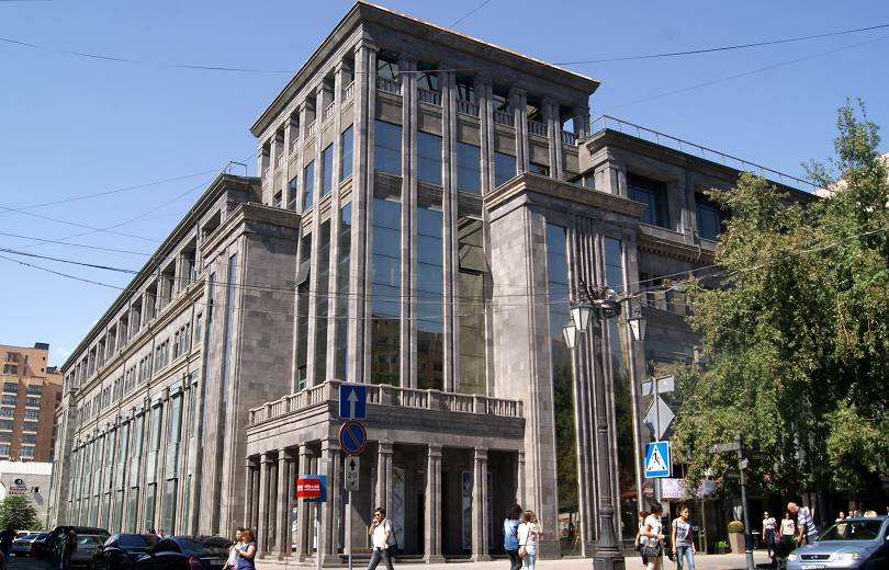 «Մանկական աշխարհ» նախկին հանրախանութի հողամասը մասնավորեցվել է օրենքի խախտմամբ