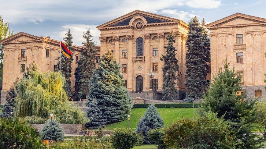«Կանանց ձայնը» նախաձեռնության անդամները Հայկ Մամիջանյանի հետ քննարկել են կանանց իրավունքների պաշտպանության և իրավական պայքարի հարցերը